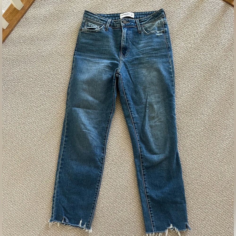 Just Black Vintage Straight Distressed Blue Ankle Jeans